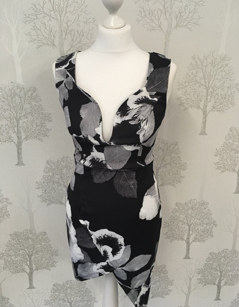 Ellis Black Floral Sleeveless Wrap Dress